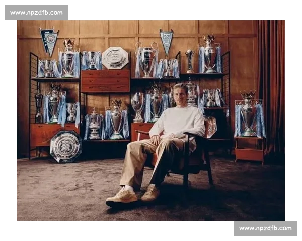 蓝月传奇 34 岁生日快乐！曼城官方深情致谢，德布劳内十年辉煌永载史册